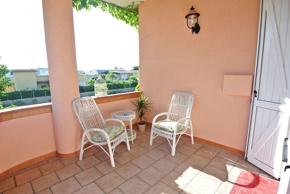 Il Giardino Delle Jacaranda Bed and Breakfast Talsano Exteriör bild