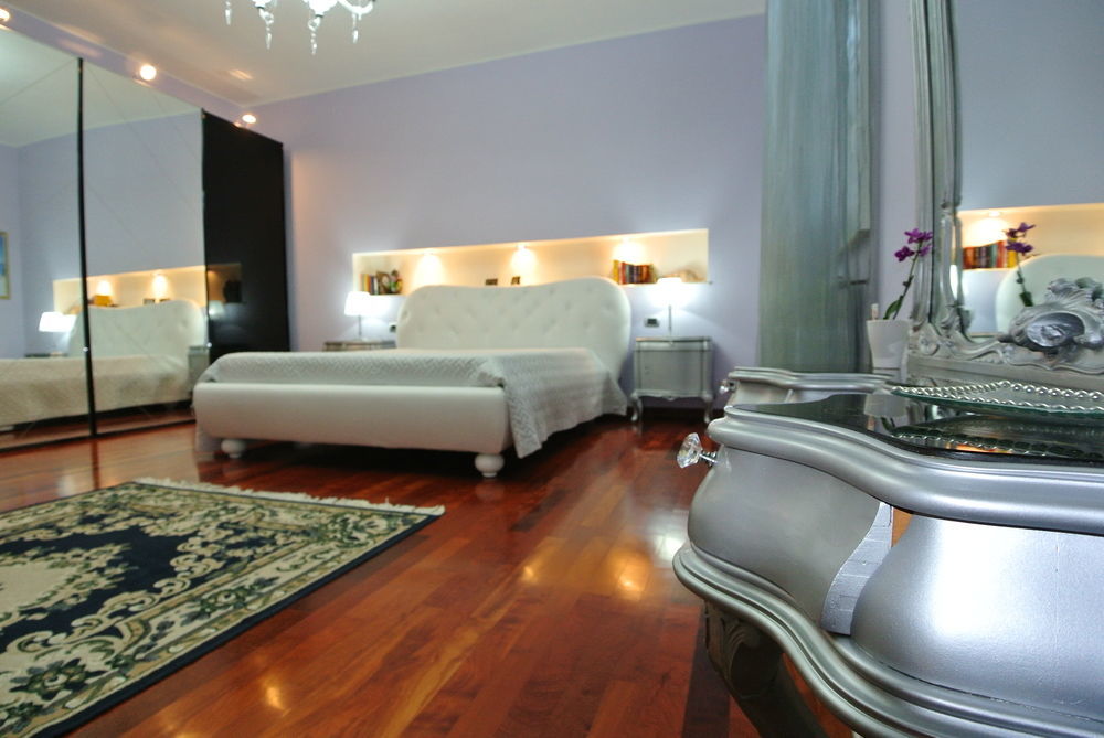 Il Giardino Delle Jacaranda Bed and Breakfast Talsano Exteriör bild