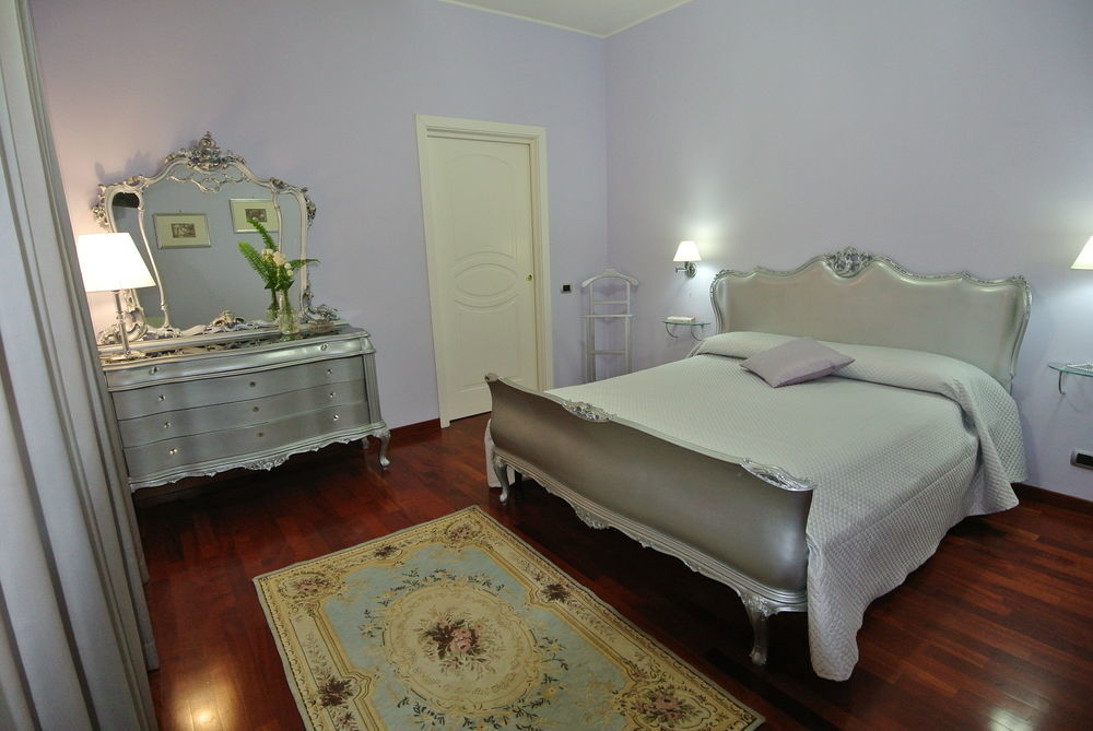 Il Giardino Delle Jacaranda Bed and Breakfast Talsano Exteriör bild